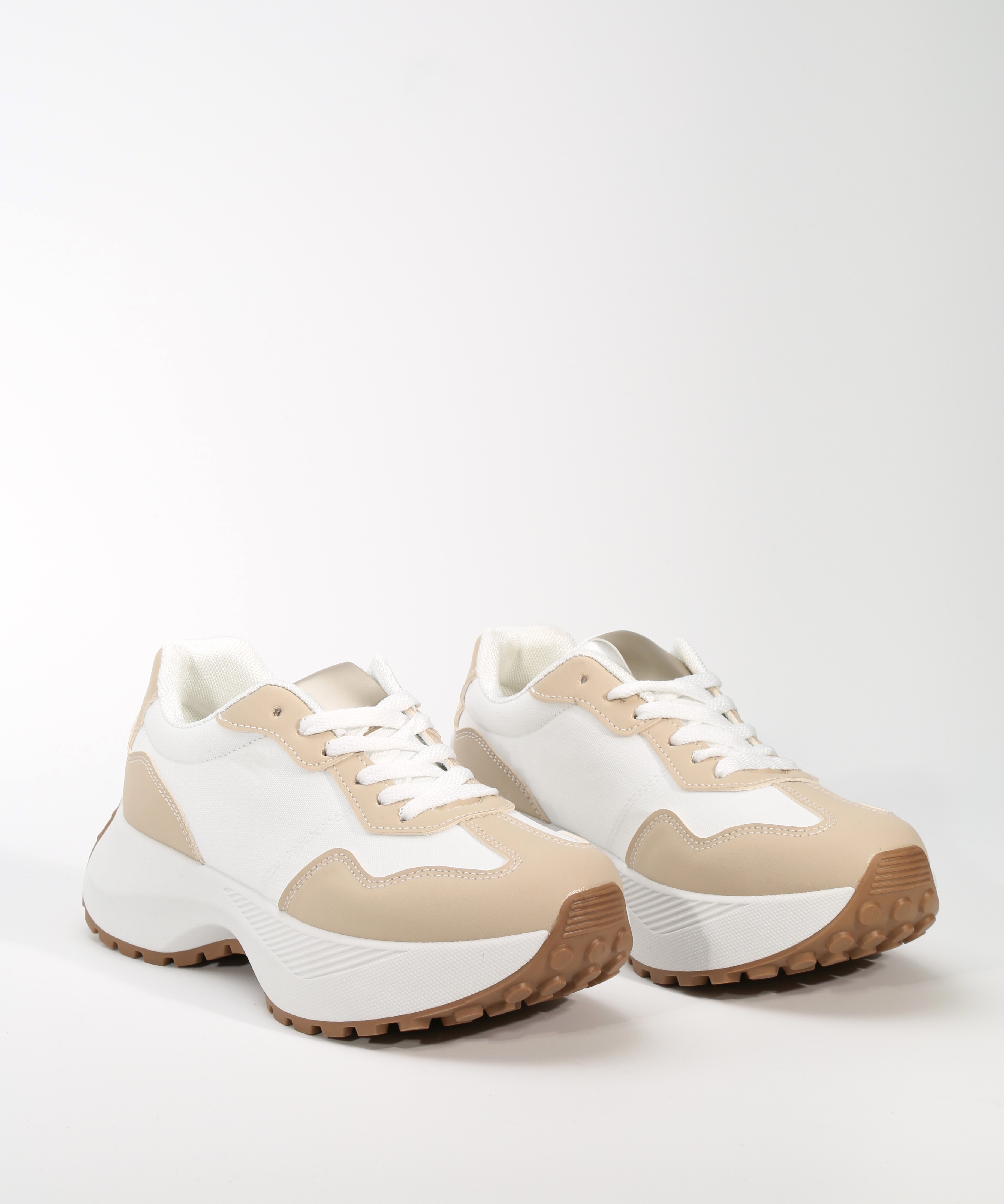 Zapatillas deportivas image number null